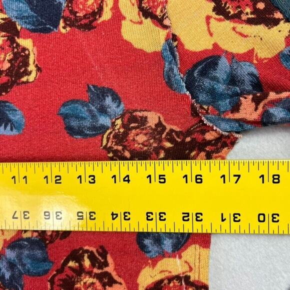 We The Free T Shirt Womens M Mash-Up Long Sleeve in Red Combo Floral - Picture 4 of 8